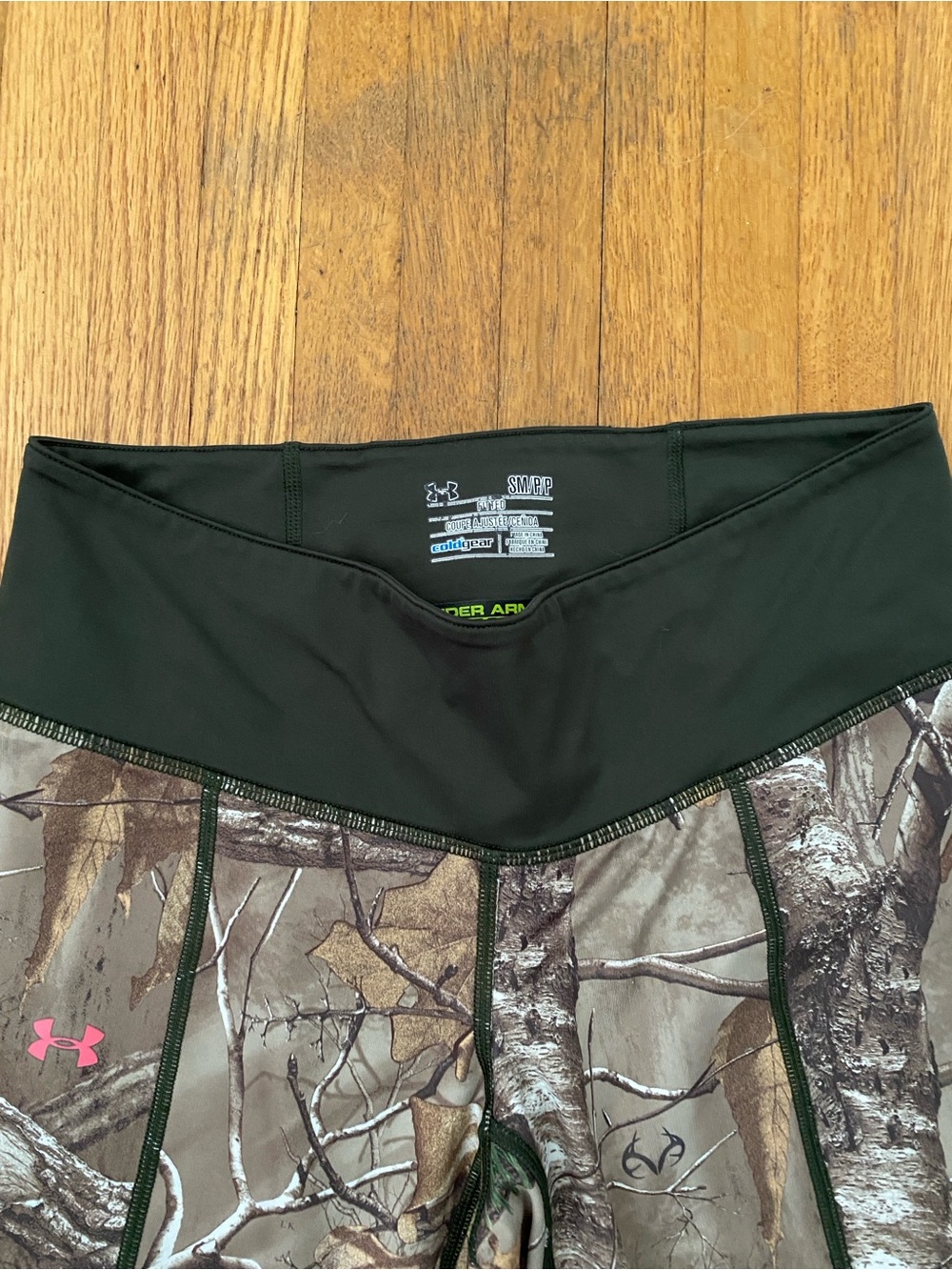 Under Armour Women’s Real-tree Camo Leggings with Dark Green Waistband - Picture 4 of 6